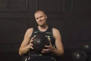 Kristaps Porzingis poza grą przez czas nieokreślony